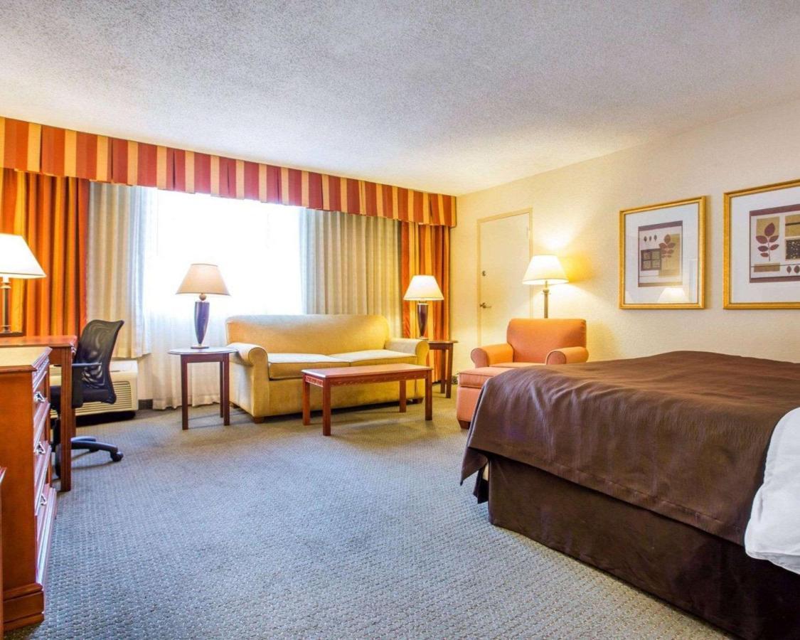 Budgetel Inn & Suites Atlanta Доравилл Экстерьер фото