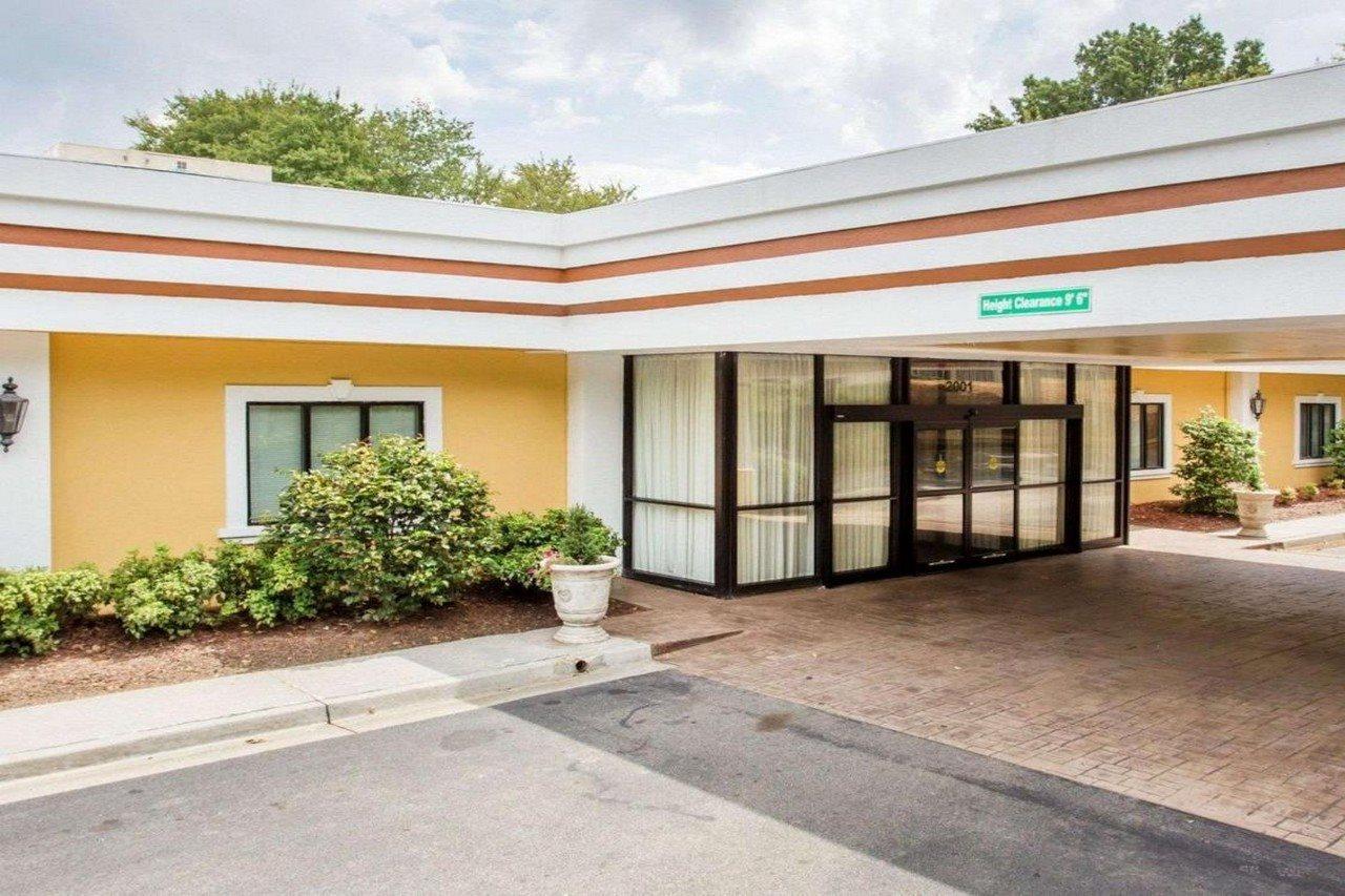 Budgetel Inn & Suites Atlanta Доравилл Экстерьер фото
