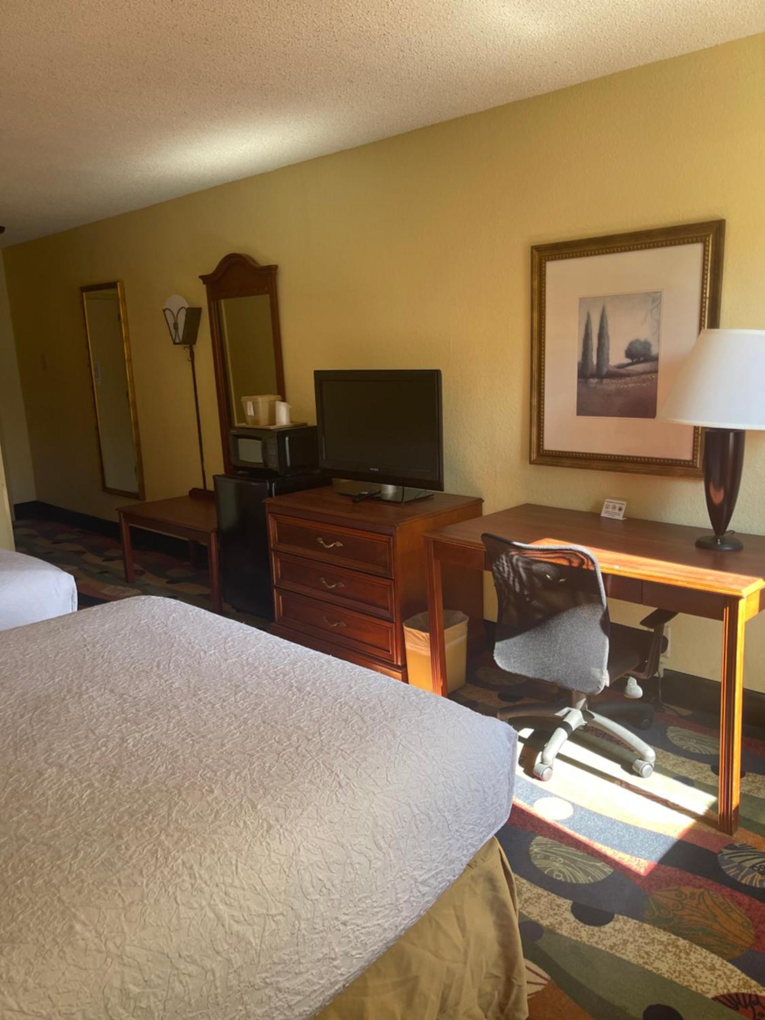 Budgetel Inn & Suites Atlanta Доравилл Экстерьер фото
