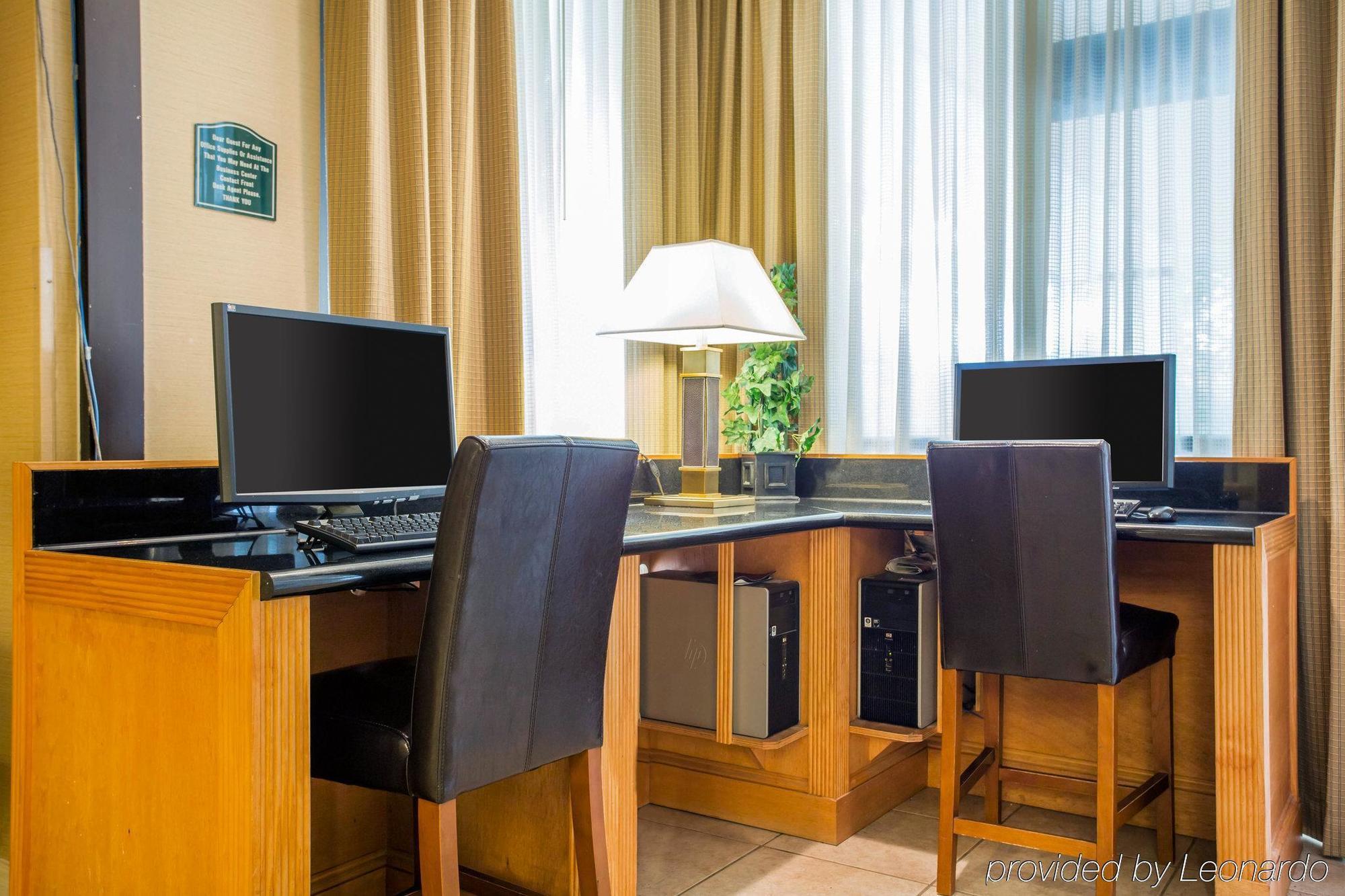 Budgetel Inn & Suites Atlanta Доравилл Экстерьер фото