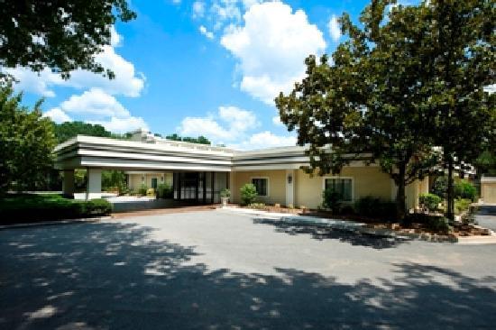 Budgetel Inn & Suites Atlanta Доравилл Экстерьер фото