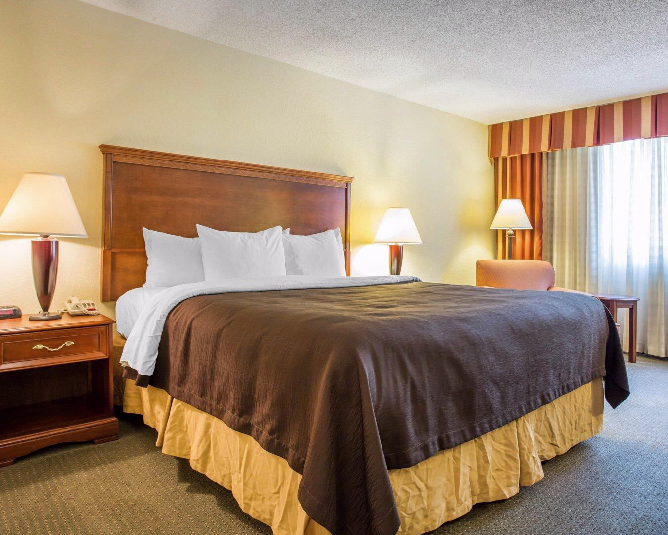 Budgetel Inn & Suites Atlanta Доравилл Экстерьер фото