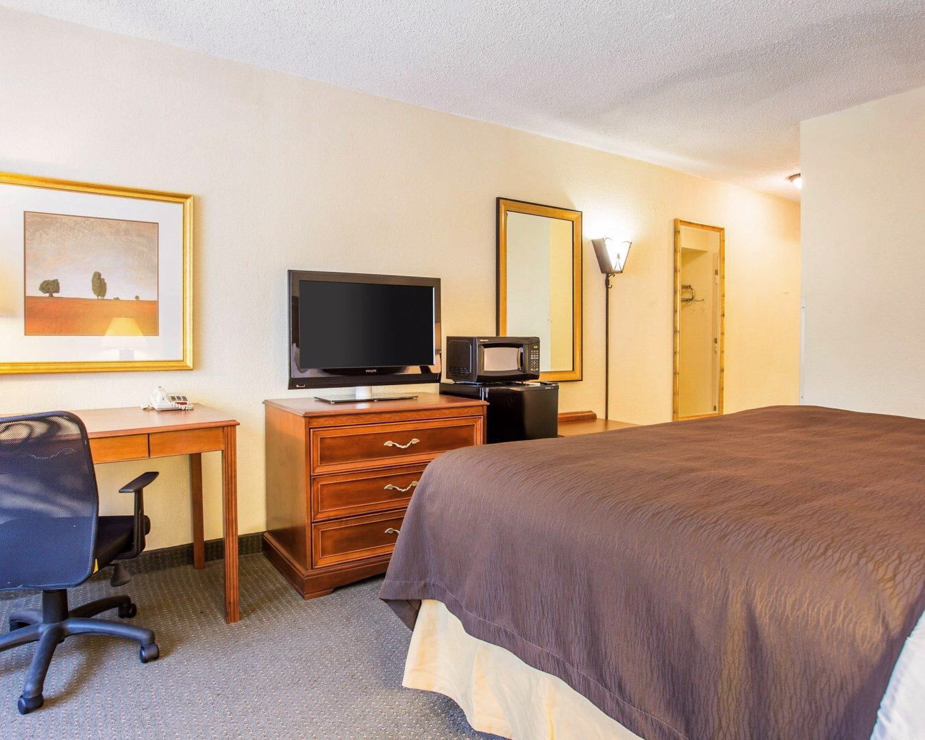 Budgetel Inn & Suites Atlanta Доравилл Экстерьер фото